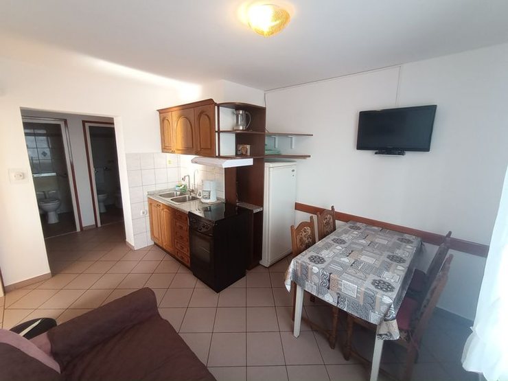 Apartment 3 – photo 2
